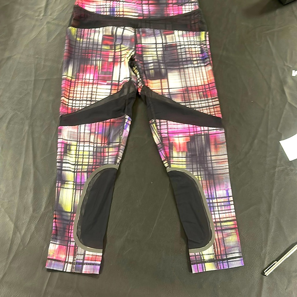 Saucony Women's Capri Running Tights. Size L